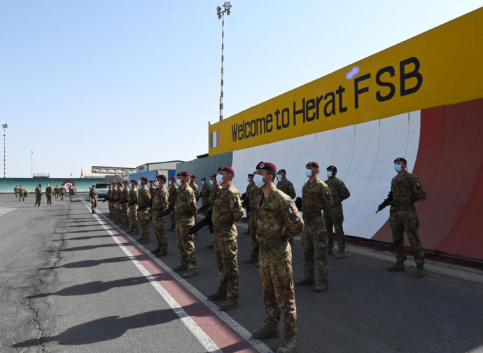 Herat, partenza del contingente italiano