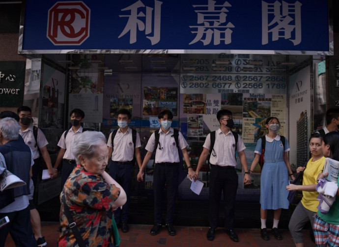 Hong Kong, catena umana degli studenti Hong Kong, catena umana degli studenti
