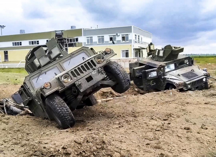 Humvee americane delle forze irregolari russe