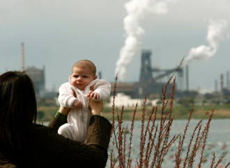 Tutti indignati per l'inquinamento che uccide i bambini. E per l'aborto?