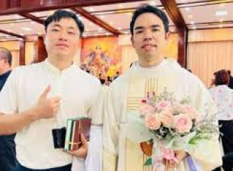 In Laos i cattolici festeggiano due ordinazioni sacerdotali