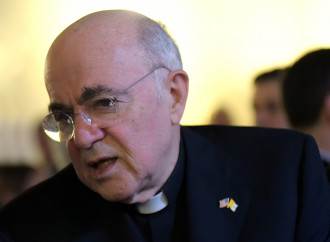 Viganò e lefebvriani, l’illusione di una Tradizione senza Chiesa