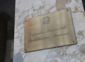 «Coppia gay adotti»: l'ultimo step del figlio vittima degli adulti