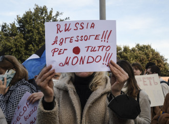 Addio pacifismo, le Sinistre scelgono la retorica bellicista