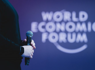 «Trump può spezzare il potere di Davos. L'Italia stia pronta»