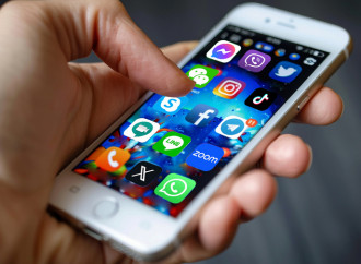 Limiti ai social per i minori: in Virginia ci pensa lo Stato