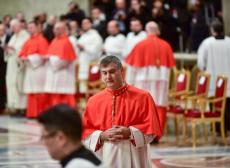 «Preti non in linea con lo stile del vescovo». E Repole li caccia