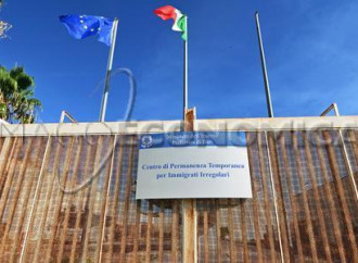 Via libera ai centri di rimpatrio, la remigrazione non fa paura