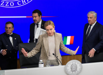 Una manovra di mance che scontenta anche i ministri