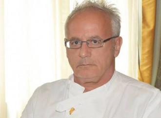 A Pavia la cura che funziona e sfida silenzio e interessi: «Così il plasma uccide il virus»