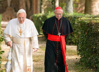 Operazione due papi: colpire Ratzinger un tanto al chilo