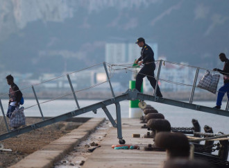 Immigrazione, col nuovo governo Conte "la pacchia" è ricominciata