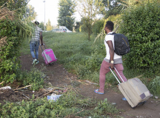 Un decreto per porre fine all'immigrazione illegale