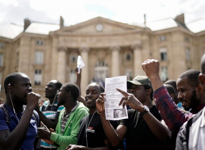 Parigi, la protesta dei sans papiers Parigi, la protesta dei sans papiers