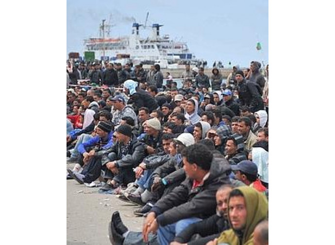 Sbarco a Lampedusa Sbarco a Lampedusa