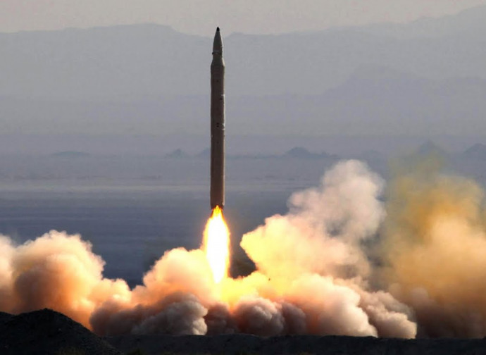 Il lancio del missile iraniano Il lancio del missile iraniano