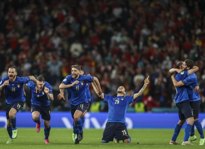 L'Italia festeggia la vittoria sulla Spagna