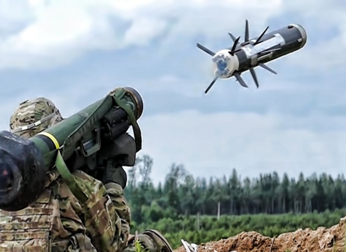 Lancio di un missile Javelin, come quelli che potrebbero essere forniti all'Ucraina Lancio di un missile Javelin, come quelli che potrebbero essere forniti all'Ucraina