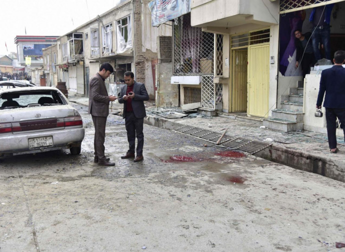 Kabul, dopo l'autobomba dei talebani