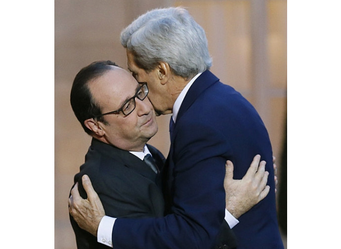 John Kerry e François Hollande John Kerry e François Hollande