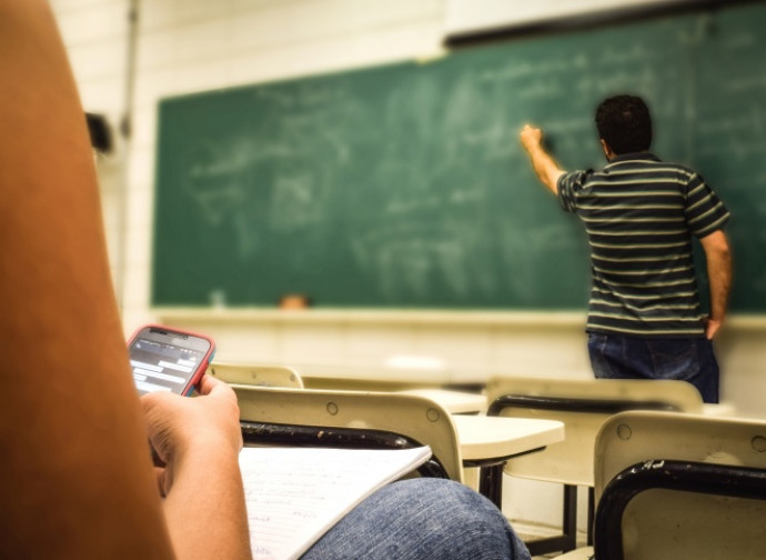 Lezione e distrazione Lezione e distrazione