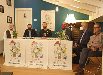 La marcia cattogay: lesbiche "predicano" dall'altare