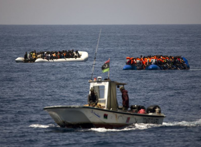 Libia, barconi fermati dalla guardia costiera