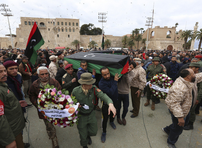 I funerali a Tripoli delle vittime del raid all'accademia militare di Tripoli I funerali a Tripoli delle vittime del raid all'accademia militare di Tripoli
