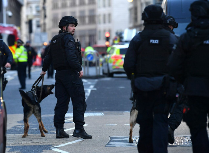 Londra, polizia dopo l'attentato Londra, polizia dopo l'attentato