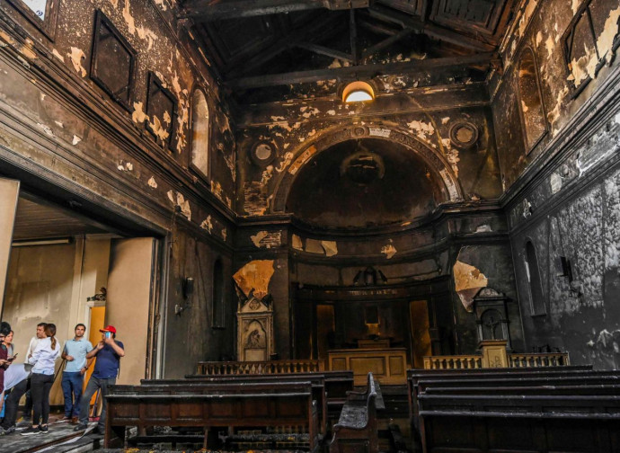 La chiesa della Vera cruz di Santiago dopo il rogo La chiesa della Vera cruz di Santiago dopo il rogo