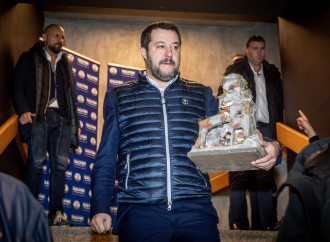 La Lega cambia pelle, ma le frizioni covano sotto la cenere