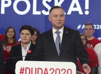 Da Soros all’Ue, la Polonia bersaglio dell’ideologia Lgbt