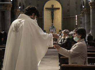 Messa proibita a chi chiede la Comunione in bocca