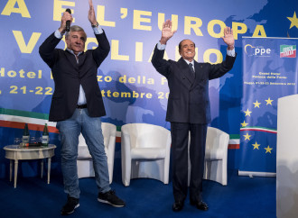 La Lega guarda al piano B. Come Berlusconi