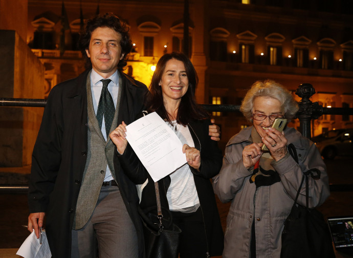 Marco Cappato, Filomena Gallo e Mina Welby dopo la decisione della Corte