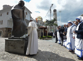 Il Papa sul celibato: “Preti casti e teneri, non "zitelli”