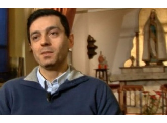 «Non sono più gay, per questo mi attaccano»
