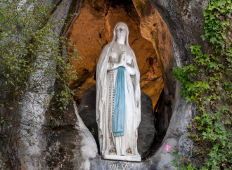 Beata Vergine Maria di Lourdes