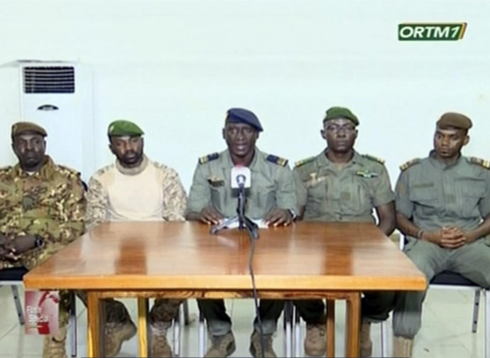 Mali, conferenza dei militari dopo il golpe Mali, conferenza dei militari dopo il golpe