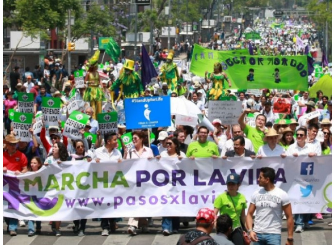 Una Marcha por la vida y la familia in Messico