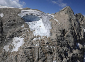 Marmolada, sulle vittime la danza degli ecologisti