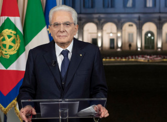 «Vaccinarsi è un dovere», Mattarella dixit