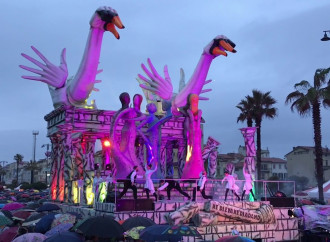Al Carnevale di Viareggio un carro LGBT