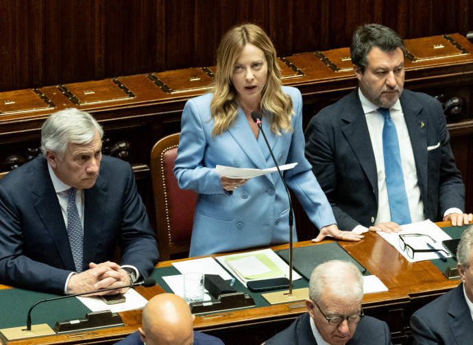 Giorgia Meloni con Tajani e Salvini (La Presse)
