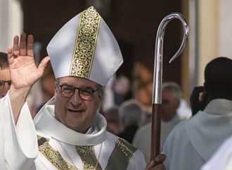 Lourdes: quei mosaici feriscono in un luogo di guarigione