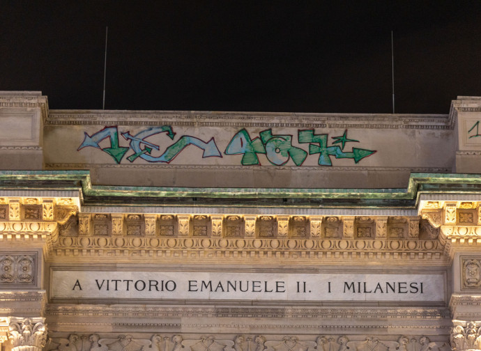 Il graffito sulla Galleria di Milano Il graffito sulla Galleria di Milano