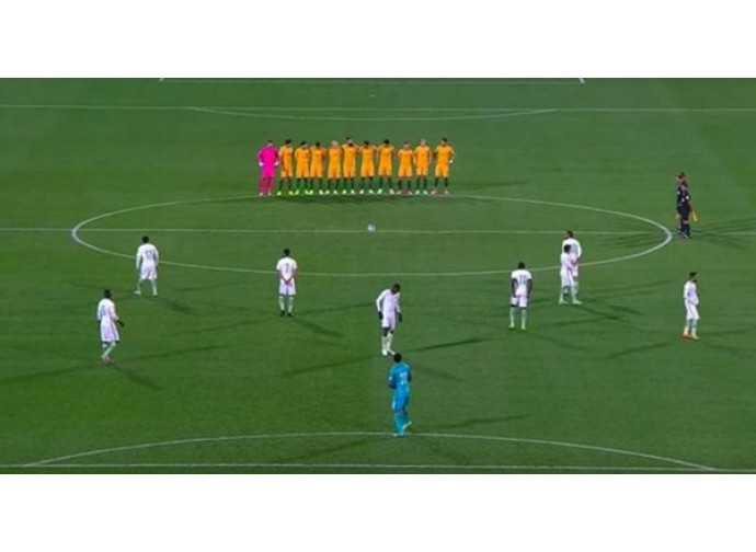 Il minuto di silenzio ad Adelaide