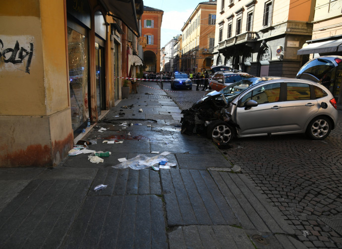 Una lunga serie di attentati jihadisti con auto e camion sulla folla