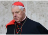 Müller striglia i vescovi che interpretano il Papa:
«Niente comunione ai divorziati risposati»