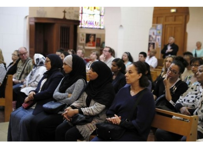 Francia, musulmani in chiesa
